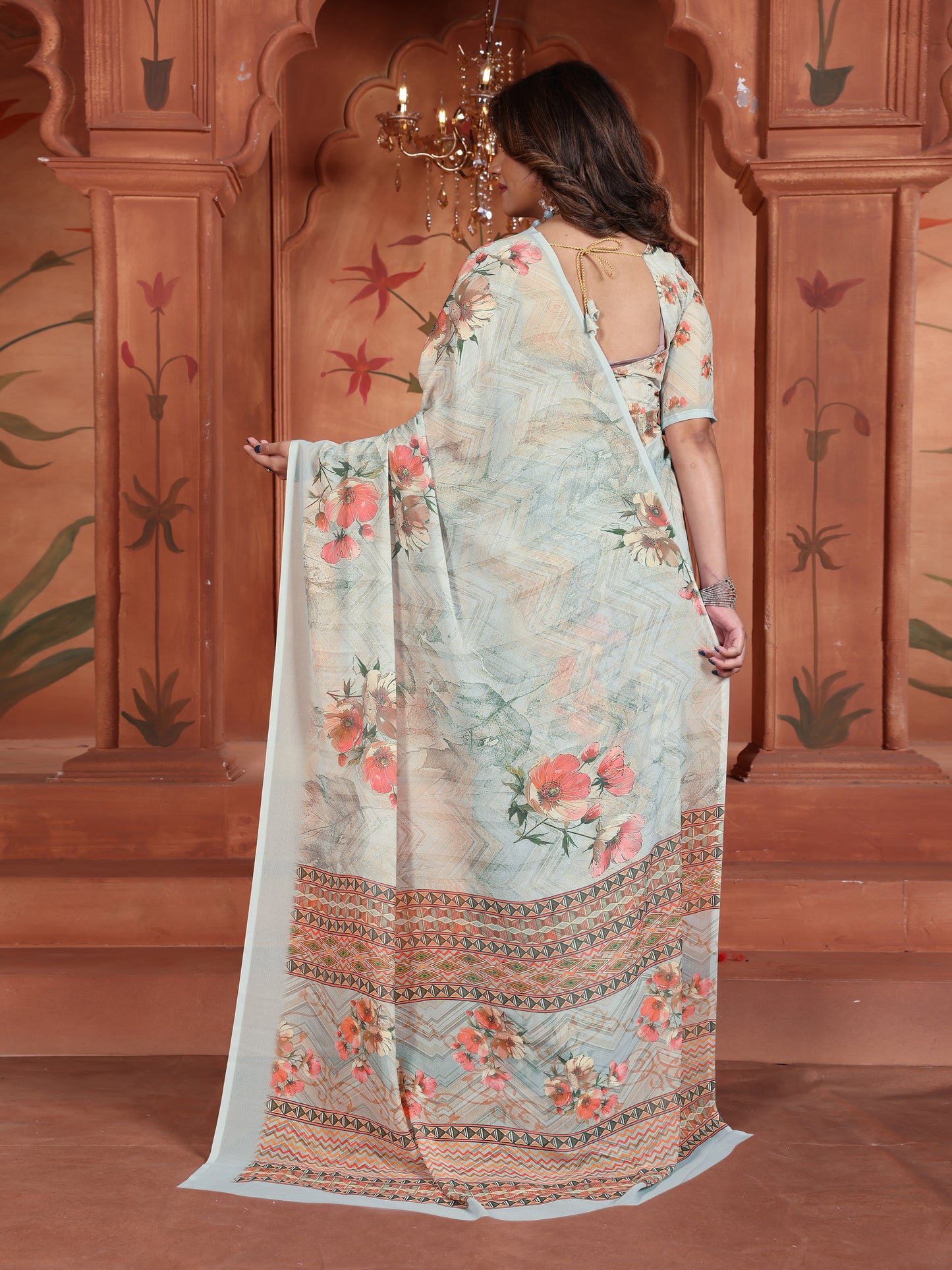 Elegant Light Grey Floral Printed Saree for Women - Latest Designer Trend